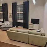 아파트 Arctic Silence