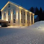 아파트 Arctic Silence